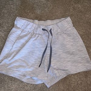 LULULEMON on the fly shorts